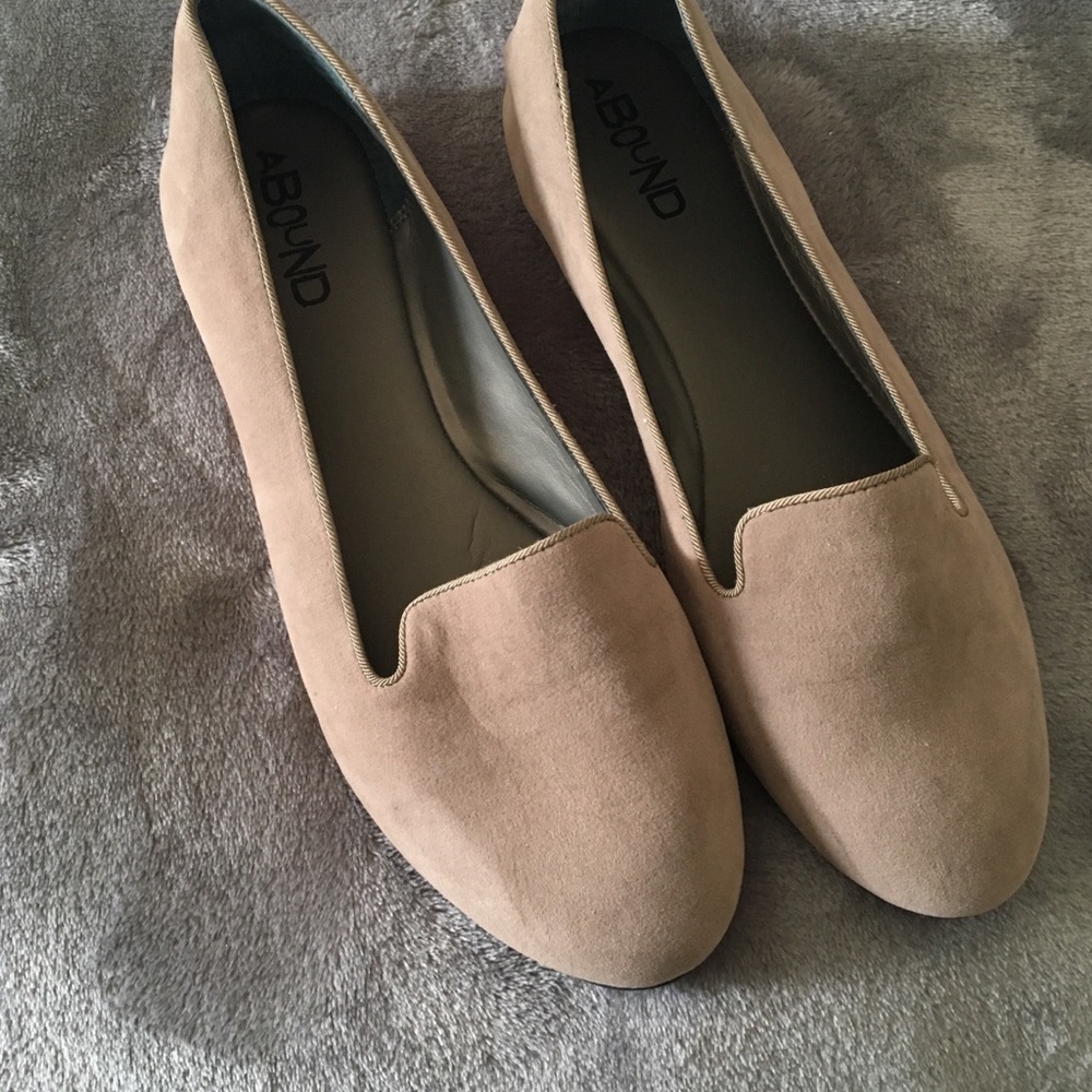 Woman Flats